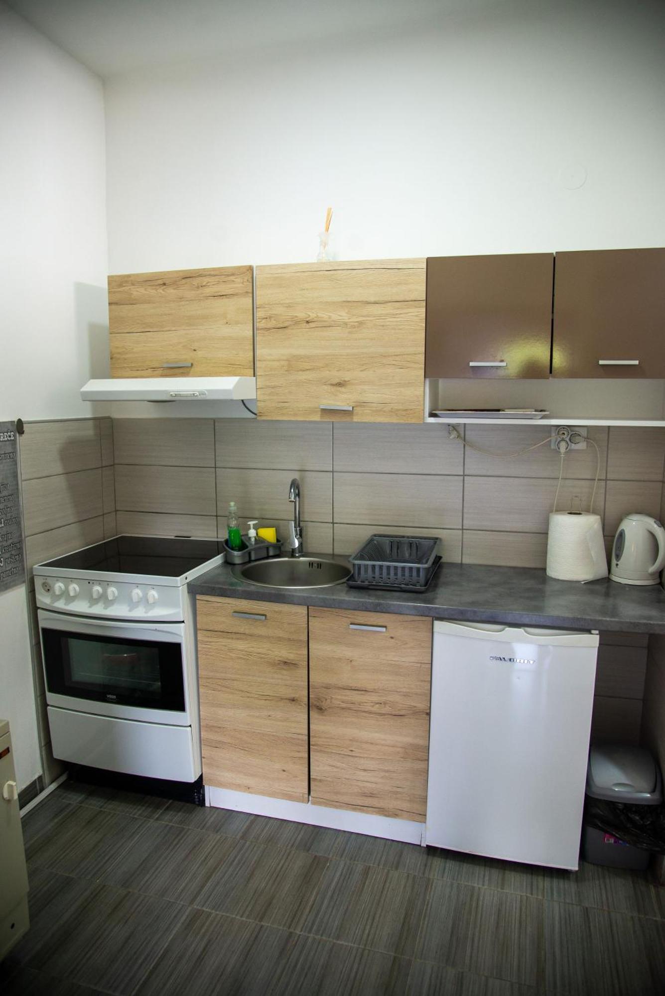 Apartmani Maslacak Vrdnik Esterno foto