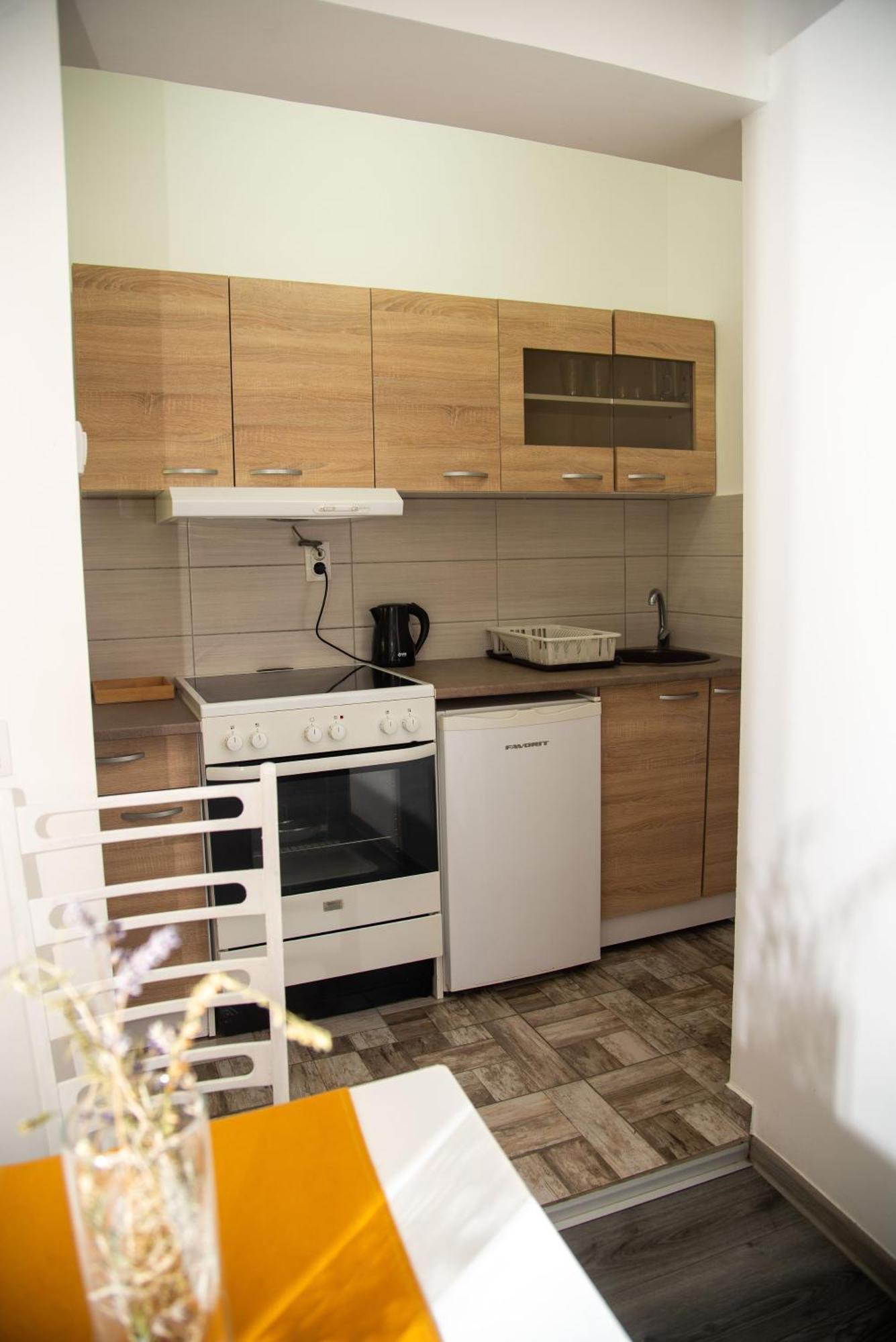 Apartmani Maslacak Vrdnik Esterno foto