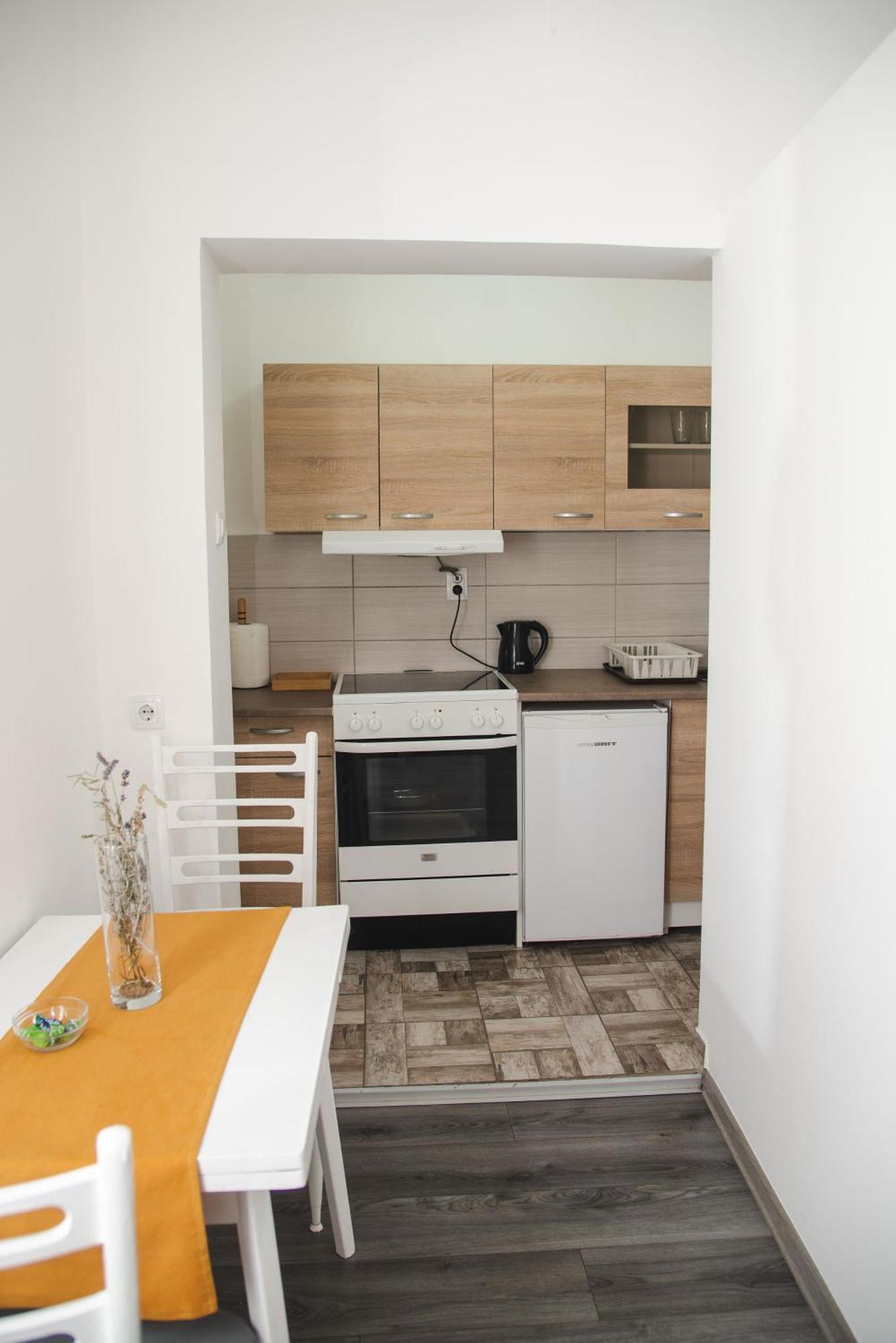 Apartmani Maslacak Vrdnik Esterno foto