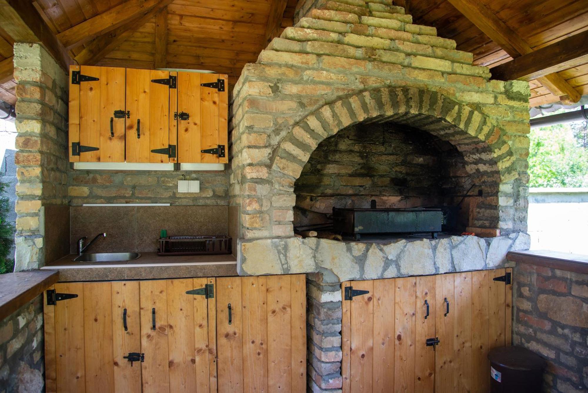 Apartmani Maslacak Vrdnik Esterno foto